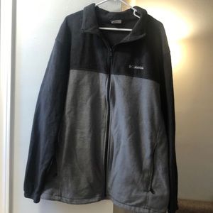 Men’s Columbia fleece jacket